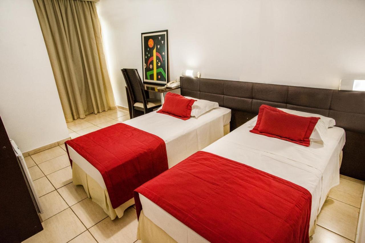 Podium Apart Hotel Varginha  Kültér fotó